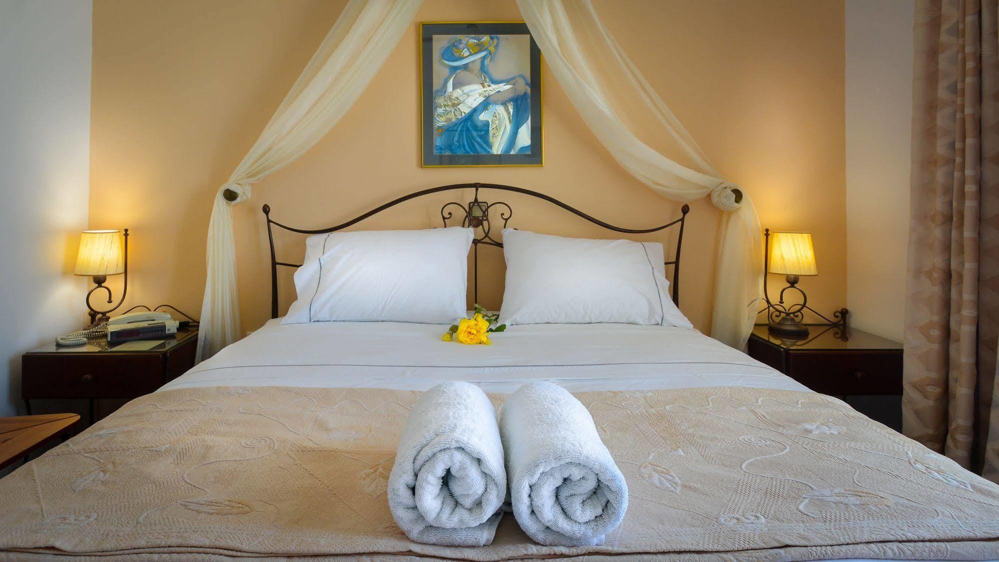 Sunset Studios And Apartments For Adults Over 21 Only Náousa Exterior foto