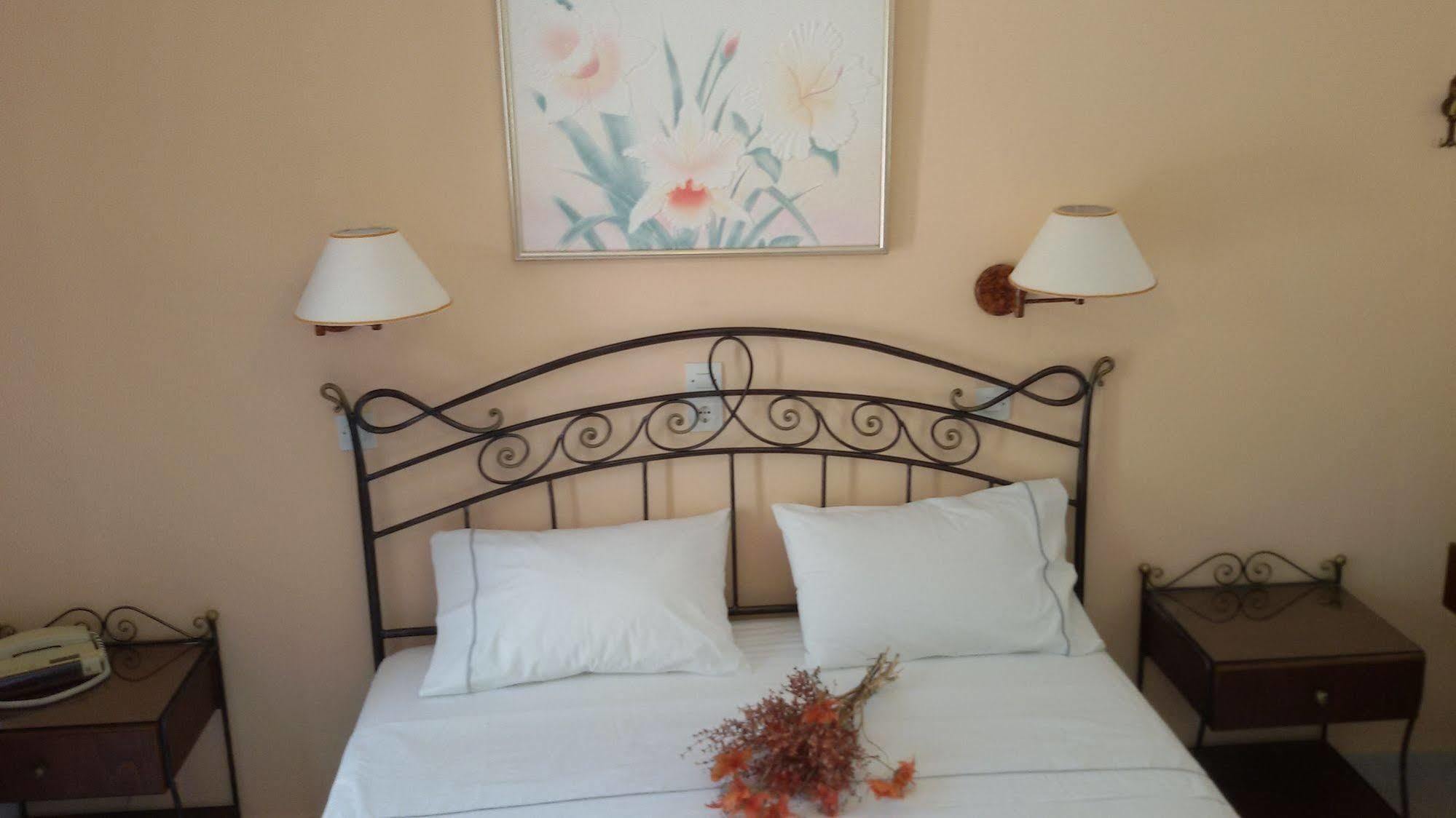 Sunset Studios And Apartments For Adults Over 21 Only Náousa Exterior foto